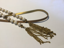 Load image into Gallery viewer, white &amp; leather agate lariat
